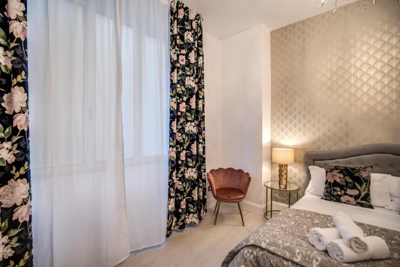 Aweshomeitaly - White Mirrors Apartment Pisa Exteriér fotografie